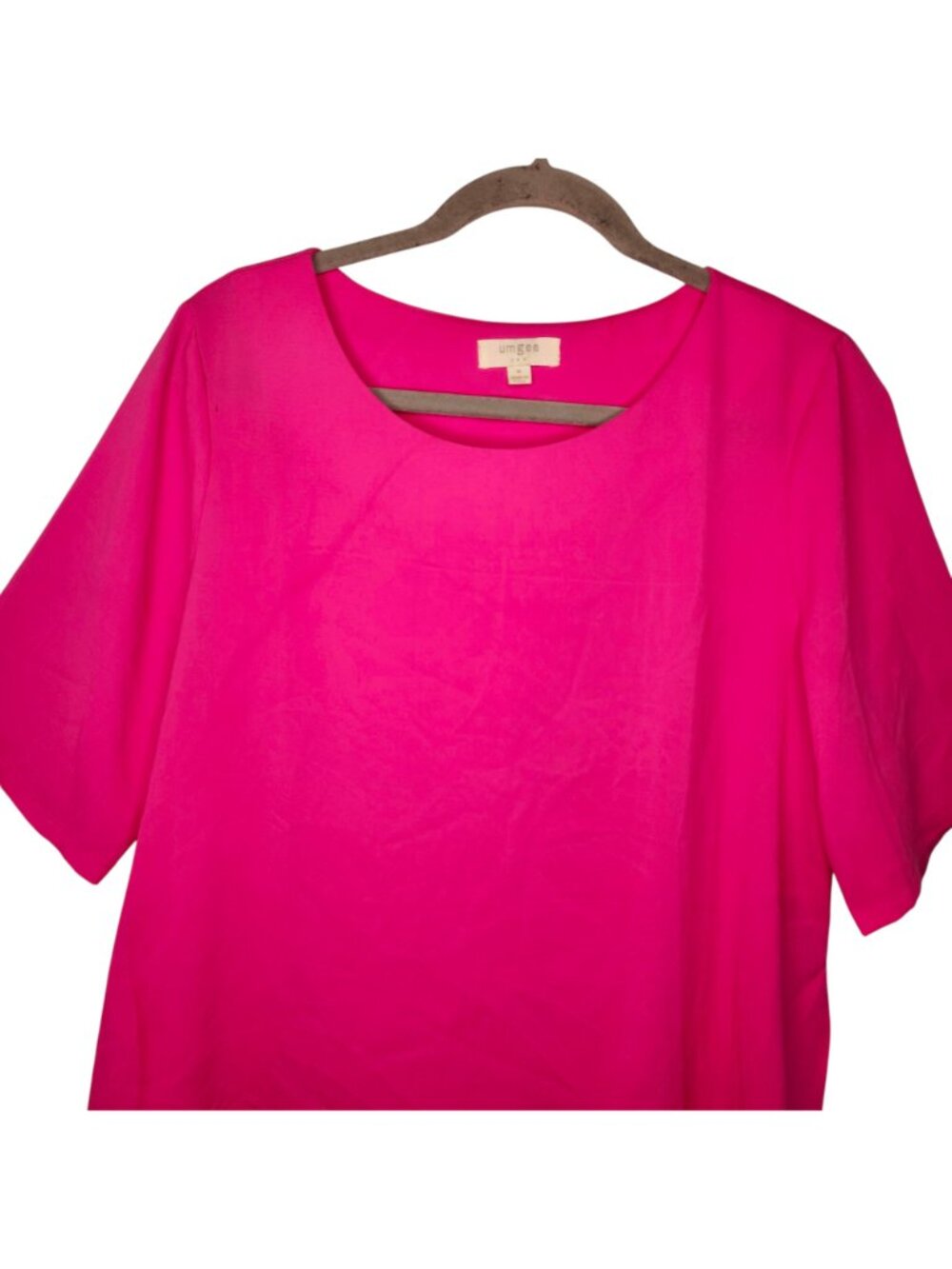 Umgee Bright Pink Short Sleeved Lightweight Tunic Size Medium - Picture 3 of 8